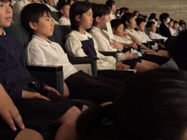 ５月２９日（木）４年生、初めてのコンサートへ