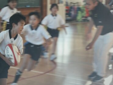 10/15（水）　今日は月１回のタグラグビーの日