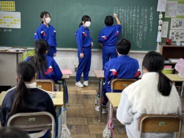 1/16（金）　最後の委員会活動と4年生見学