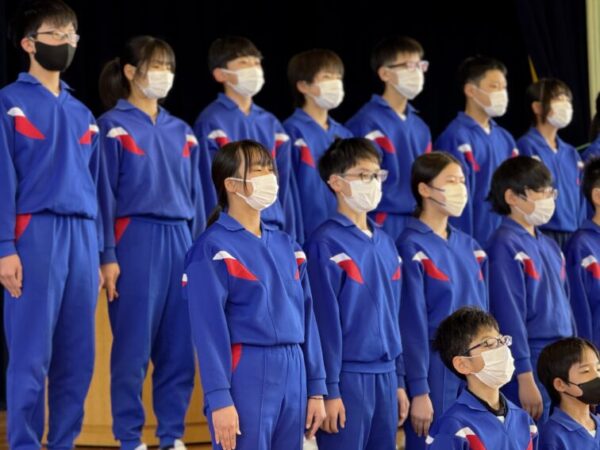 ３/９（月）　卒業式全校練習１